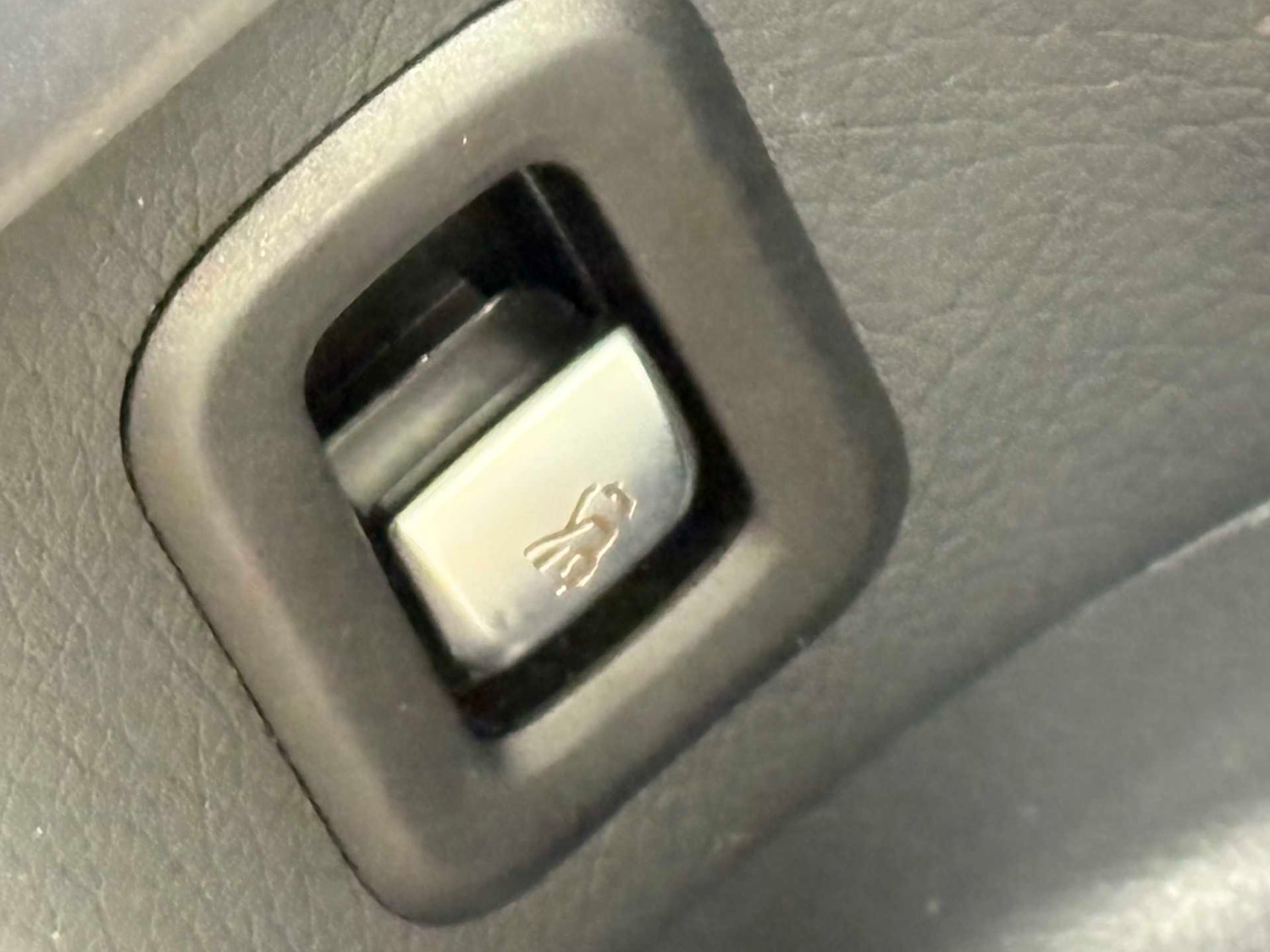 Used Mercedes-Benz GLC 2020 for sale - 76553131: Photo 23