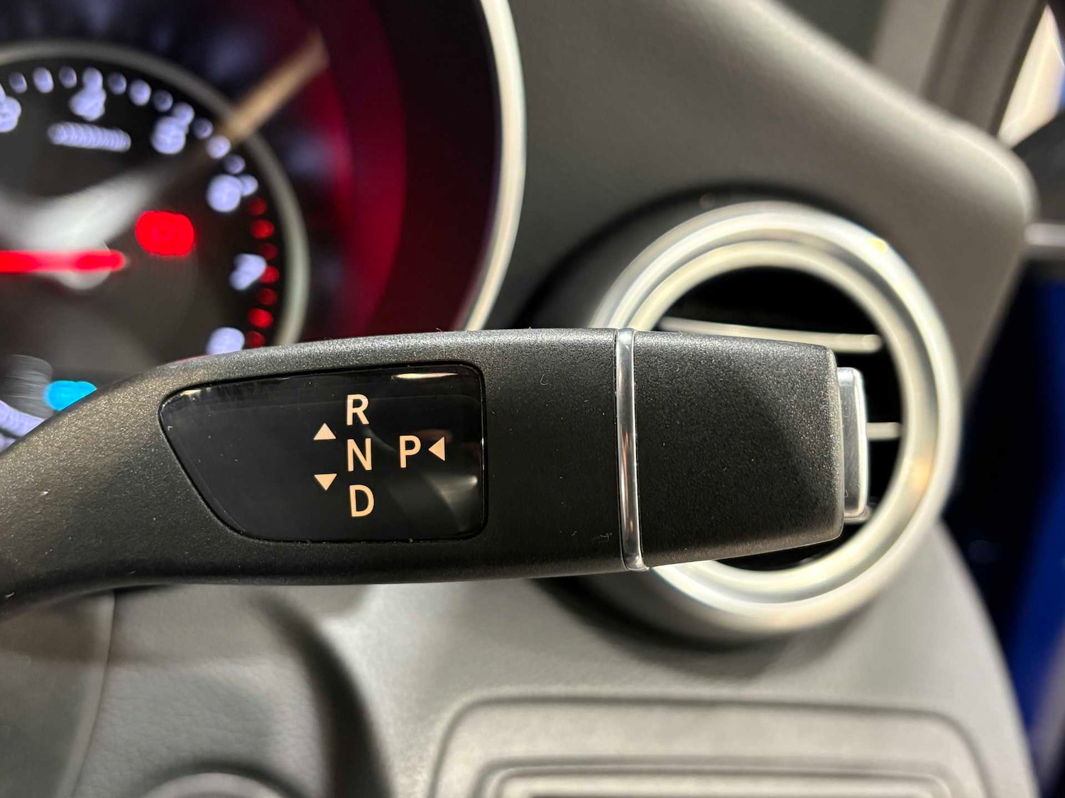 Used Mercedes-Benz GLC 2020 for sale - 76553131: Photo 25