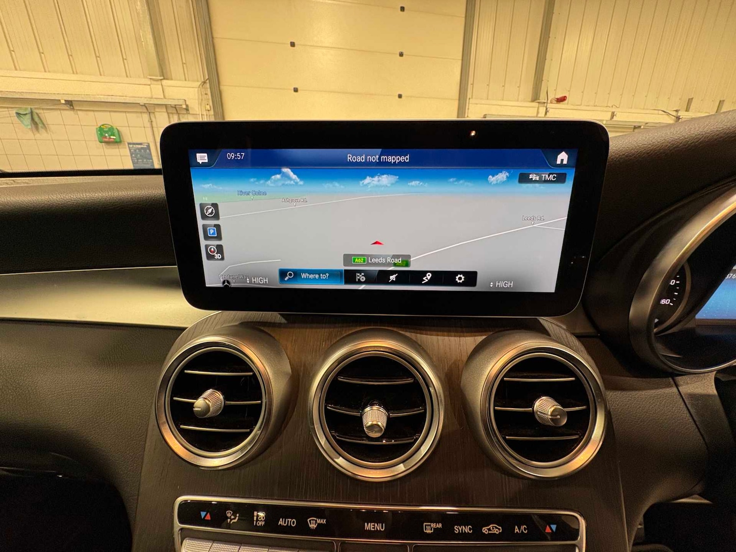 Used Mercedes-Benz GLC 2020 for sale - 76553131: Photo 28