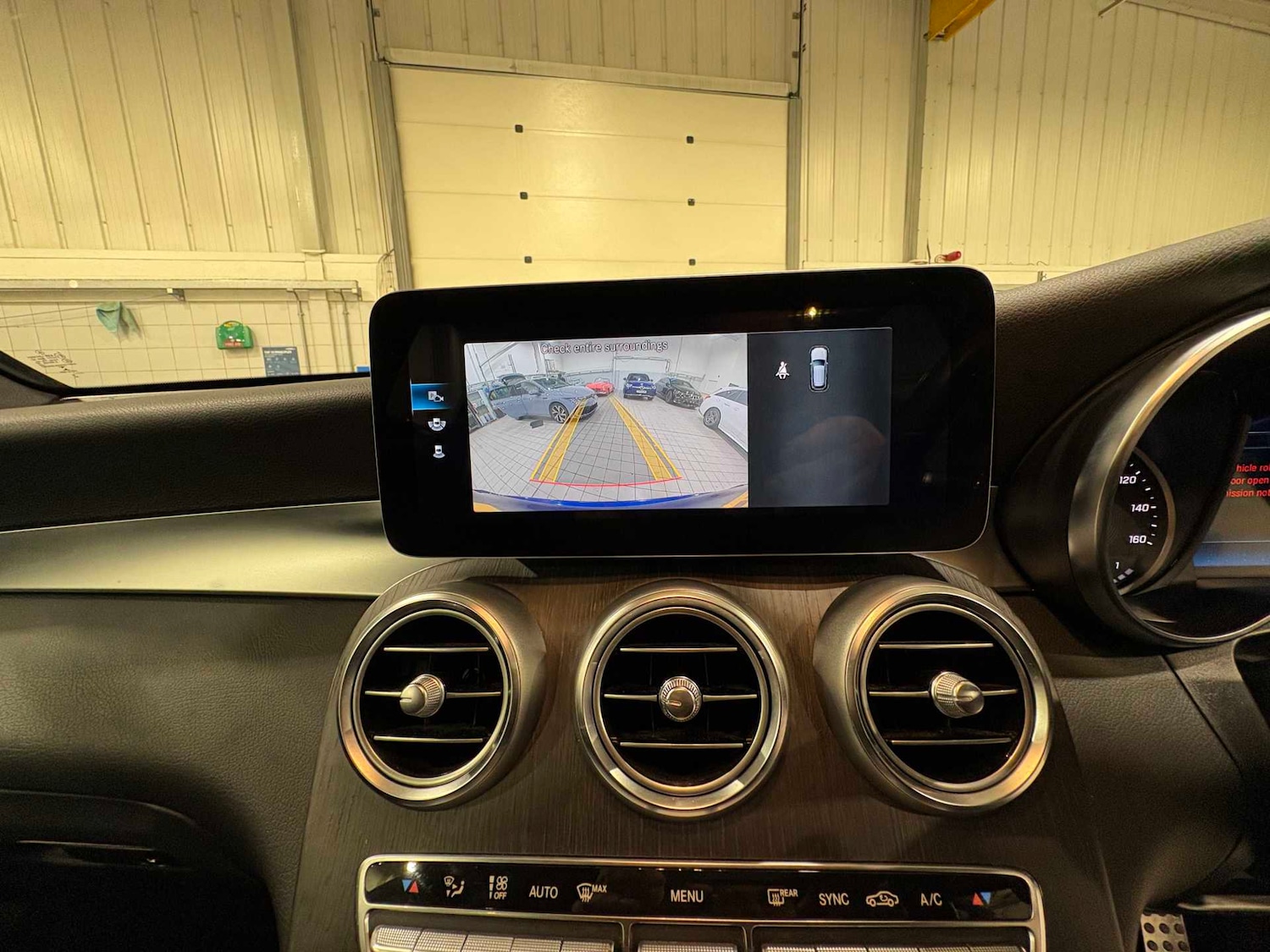 Used Mercedes-Benz GLC 2020 for sale - 76553131: Photo 33