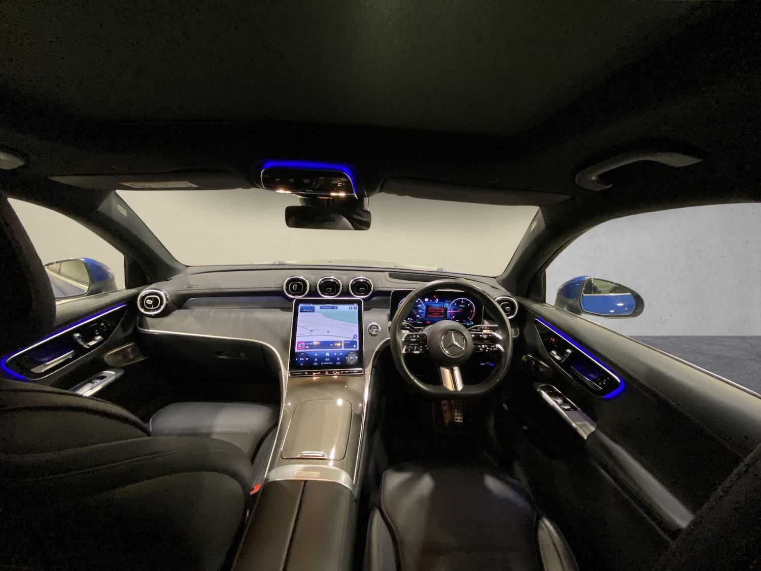 Used Mercedes-Benz GLC 2023 for sale - 77257423: Photo 19