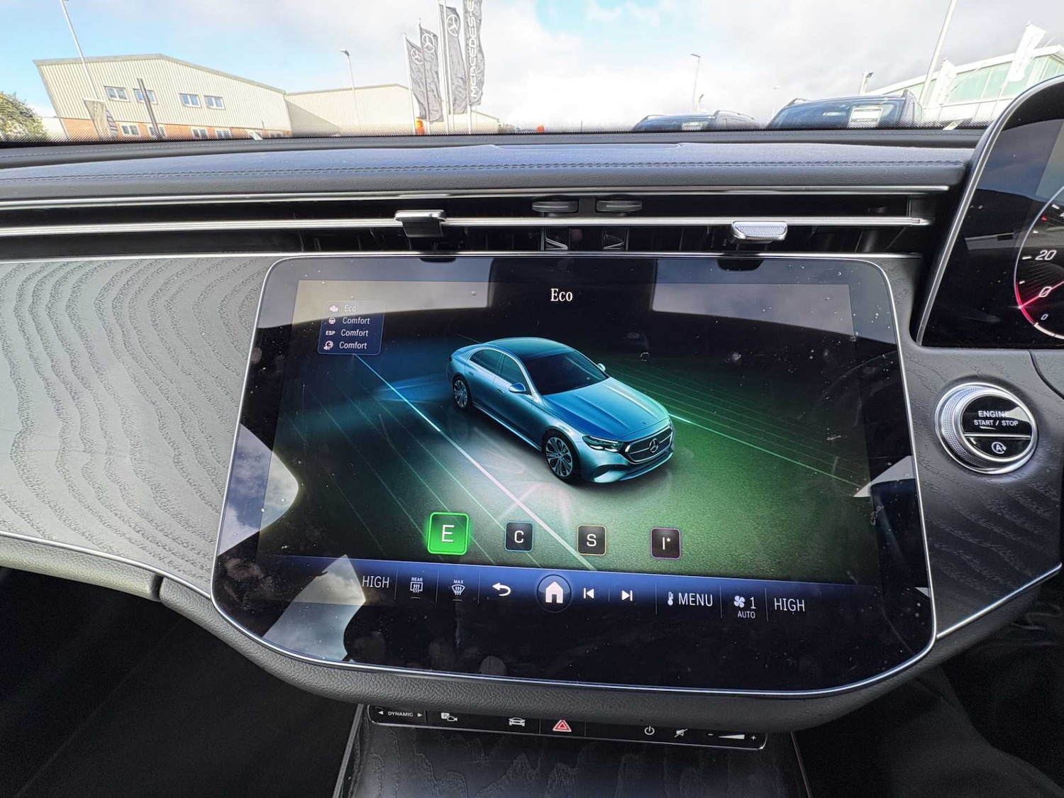 Used Mercedes-Benz E Class 2024 for sale - 76902404: Photo 30