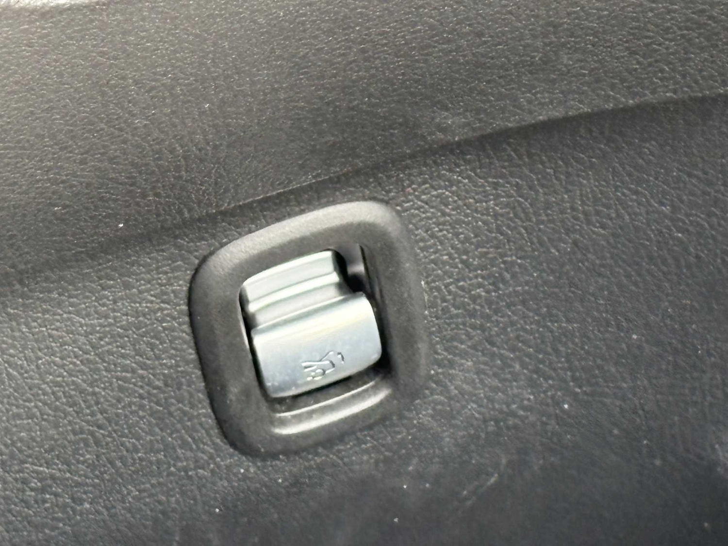 Used Mercedes-Benz C Class 2023 for sale - 76230343: Photo 21