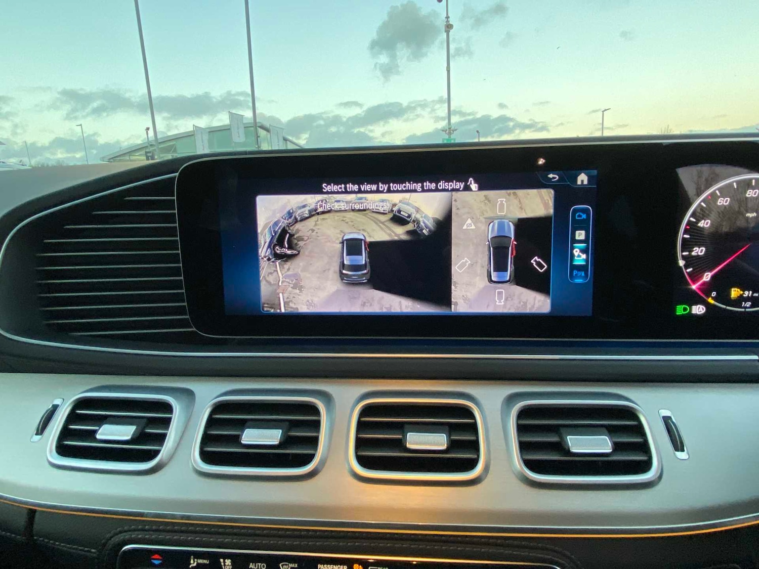 Used Mercedes-Benz GLE 2025 for sale - 77011282: Photo 32