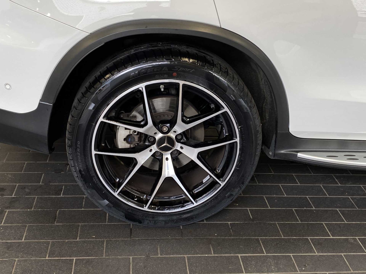 Used Mercedes-Benz GLC 2023 for sale - 75818967: Photo 11