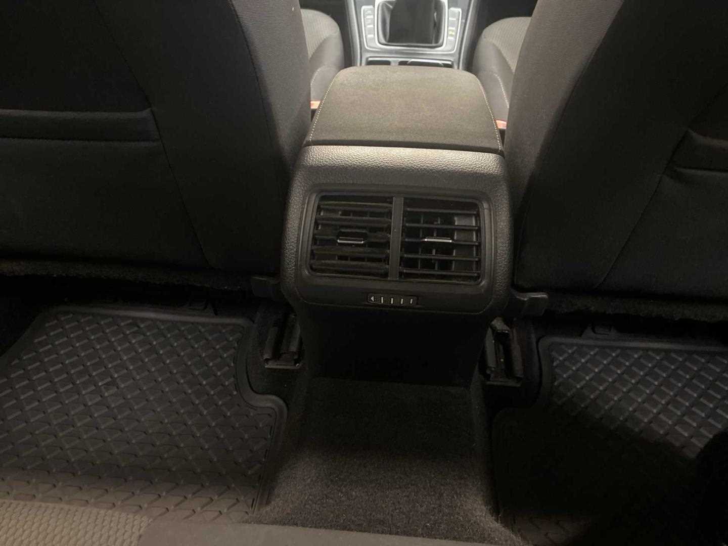 Vehicle 33