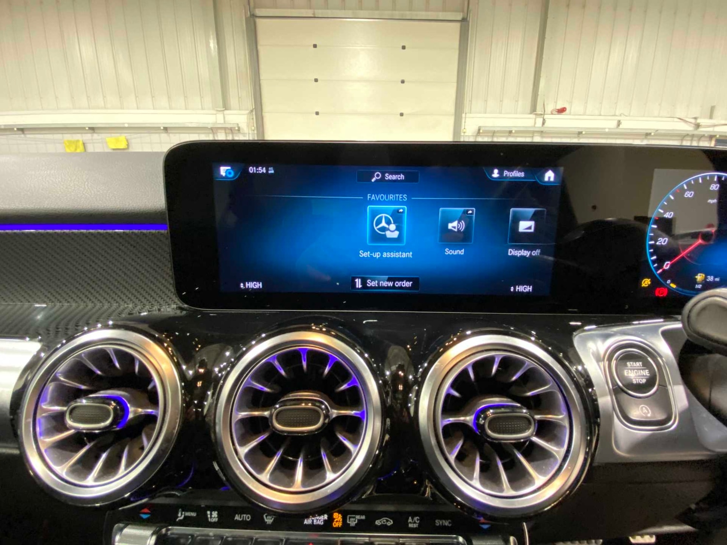 Used Mercedes-Benz GLB 2022 for sale - 77112239: Photo 35