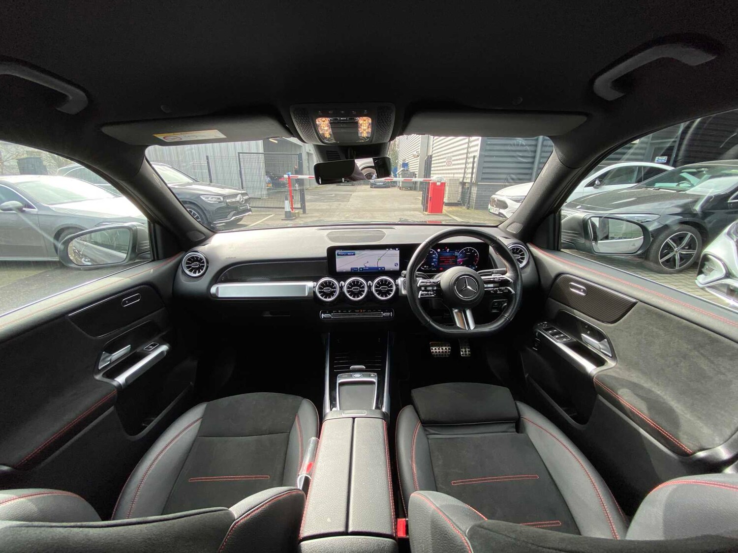 Used Mercedes-Benz GLB 2024 for sale - 77995828: Photo 18