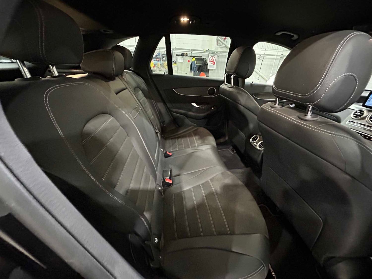 Used Mercedes-Benz GLC 2019 for sale - 77500381: Photo 18