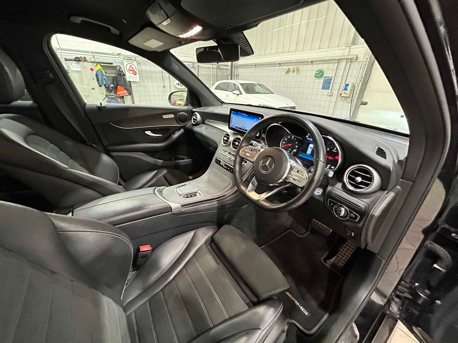 Used Mercedes-Benz GLC 2019 for sale - 77500381: Photo 20