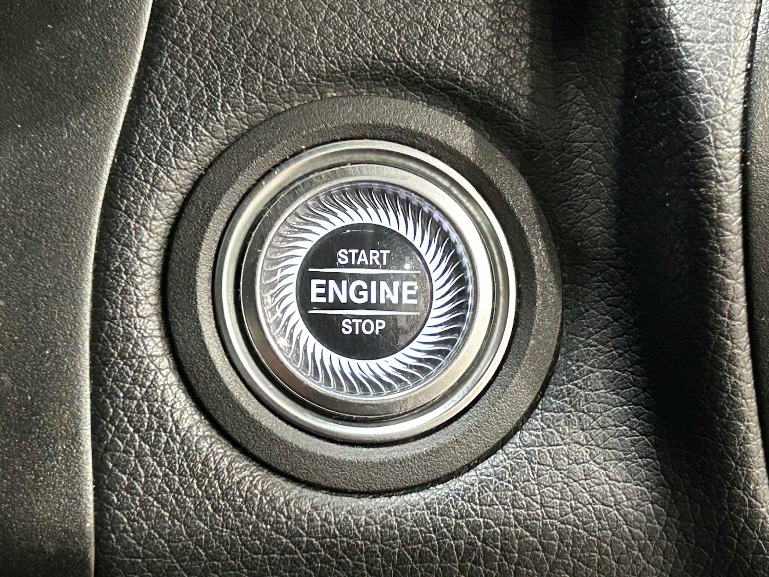 Used Mercedes-Benz GLC 2019 for sale - 77500381: Photo 25