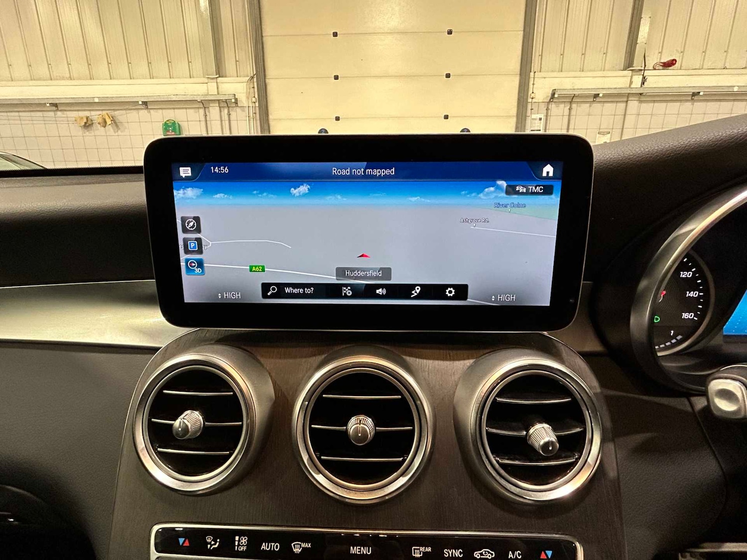 Used Mercedes-Benz GLC 2019 for sale - 77500381: Photo 28