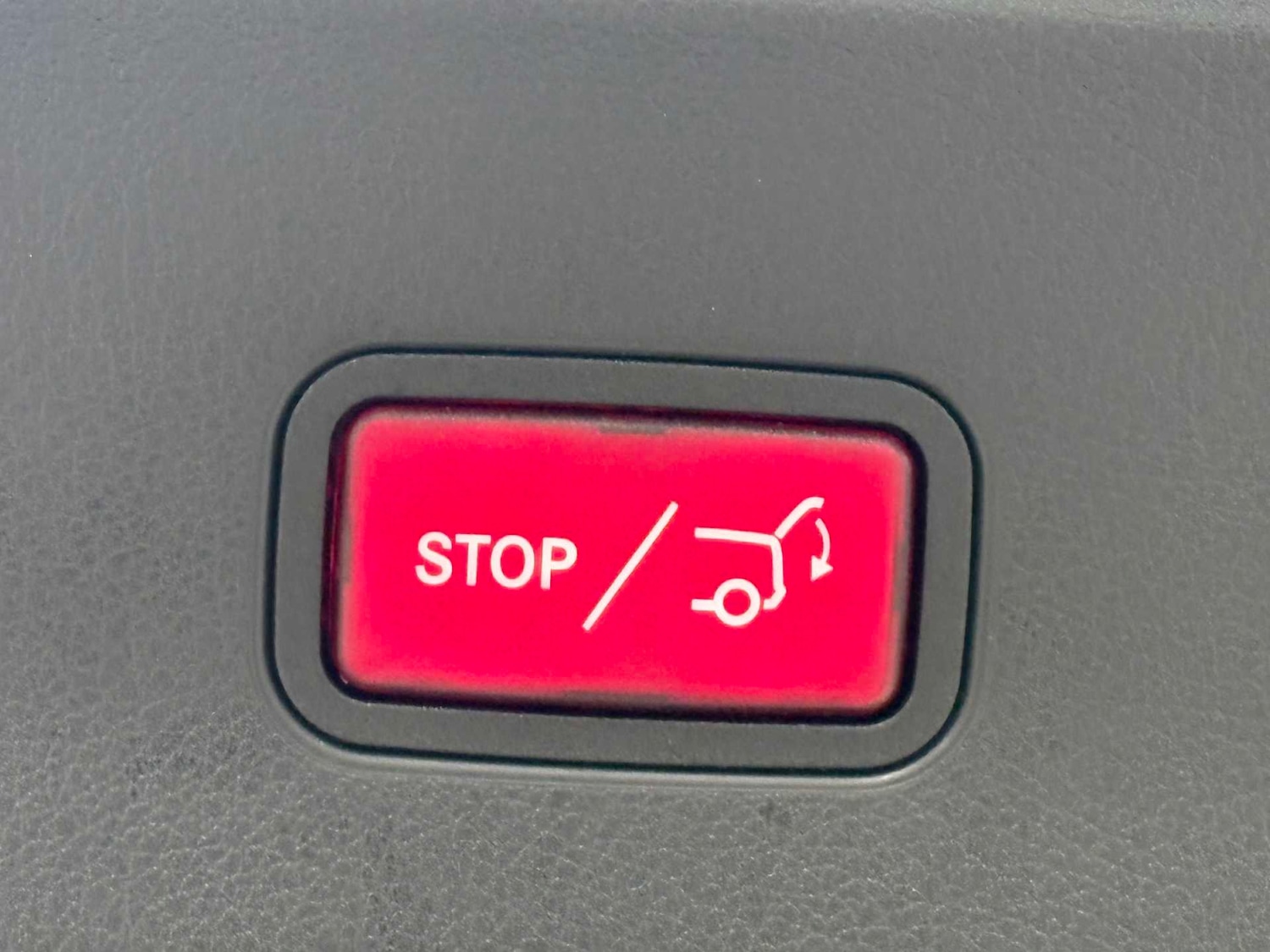 Used Mercedes-Benz GLC 2024 for sale - 76746104: Photo 16