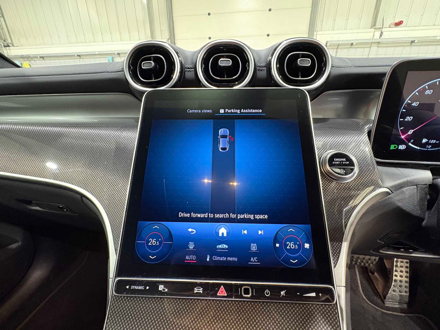 Used Mercedes-Benz GLC 2024 for sale - 76746104: Photo 31