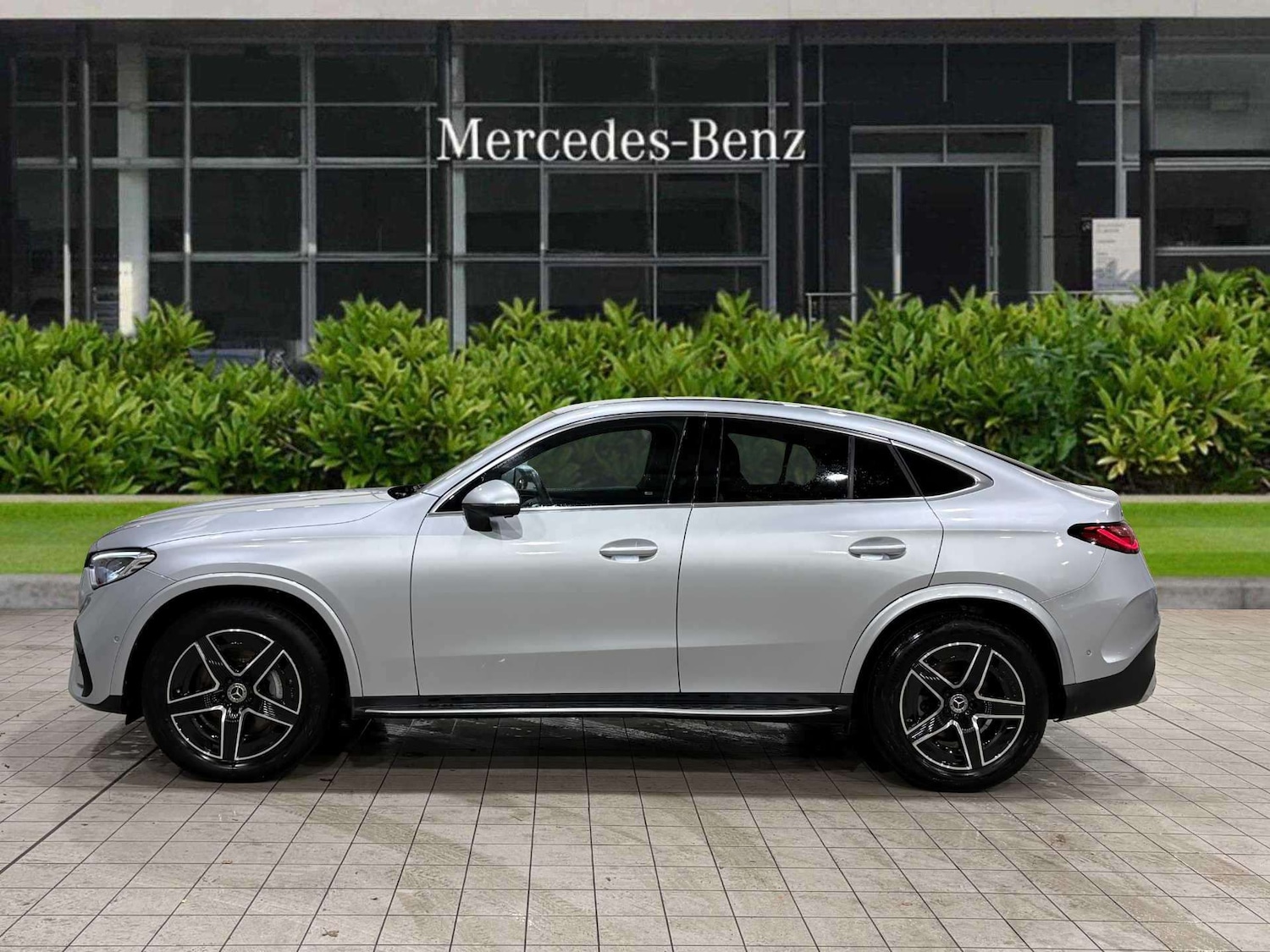 Used Mercedes-Benz GLC 2024 for sale - 76746104: Photo 4