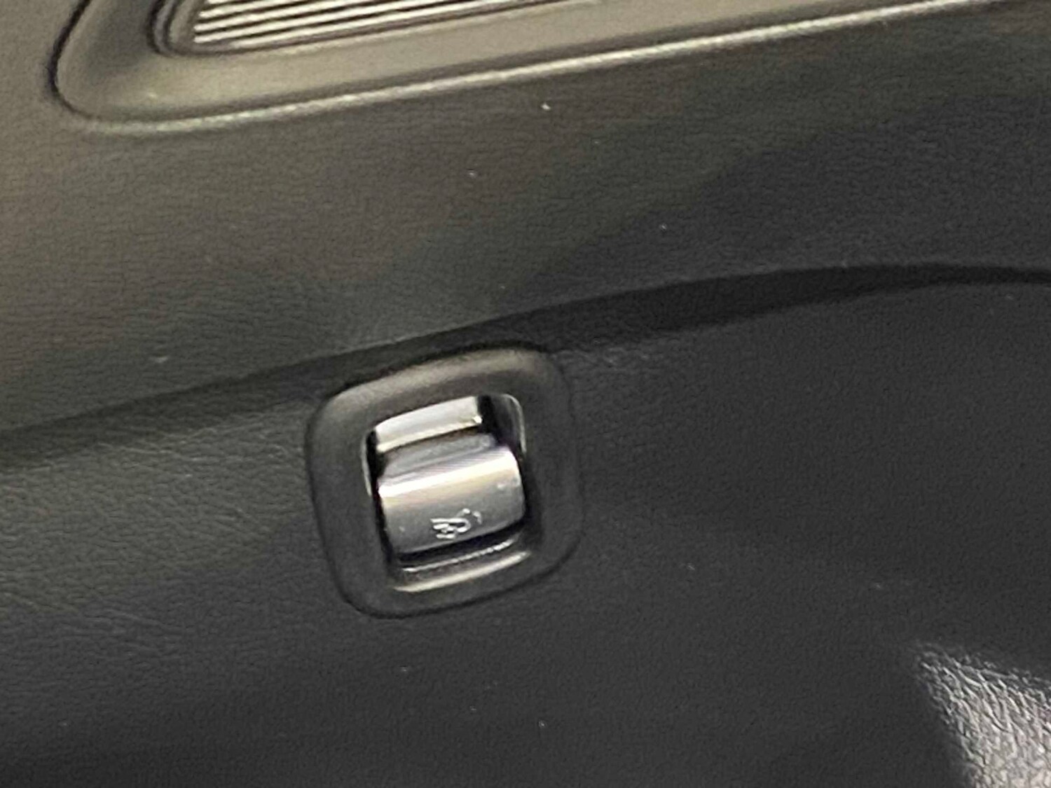 Used Mercedes-Benz C Class 2024 for sale - 77698949: Photo 21