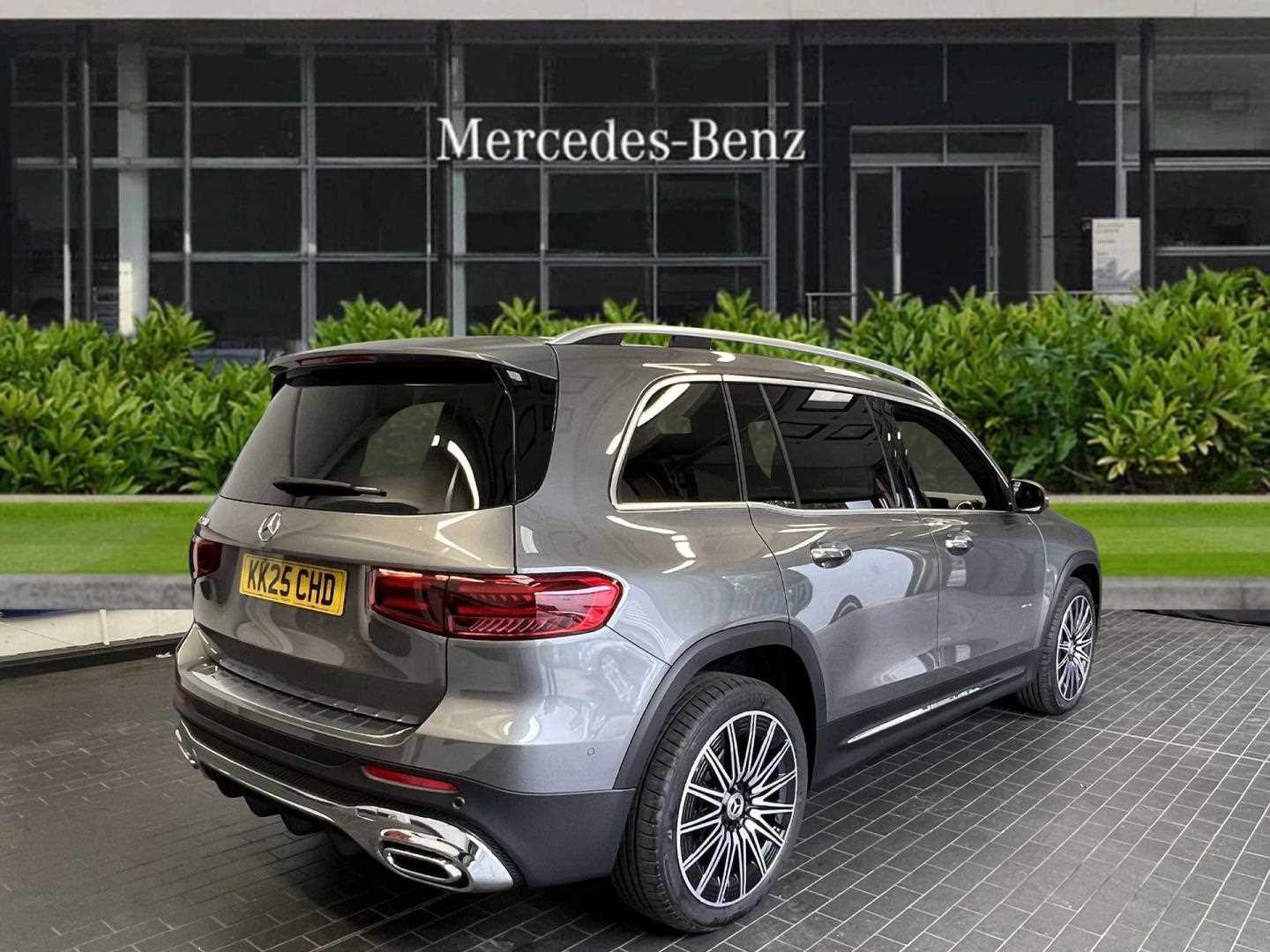 Used Mercedes-Benz GLB 2025 for sale - 77787028: Photo 3