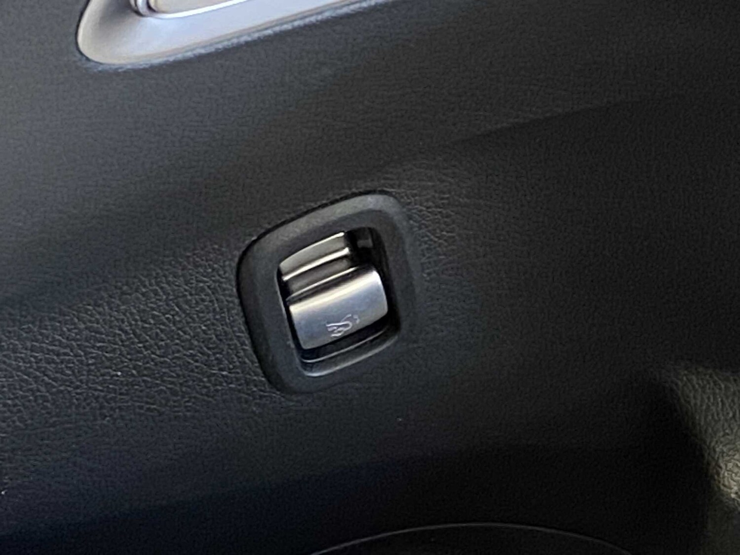 Used Mercedes-Benz C Class 2023 for sale - 75993980: Photo 24