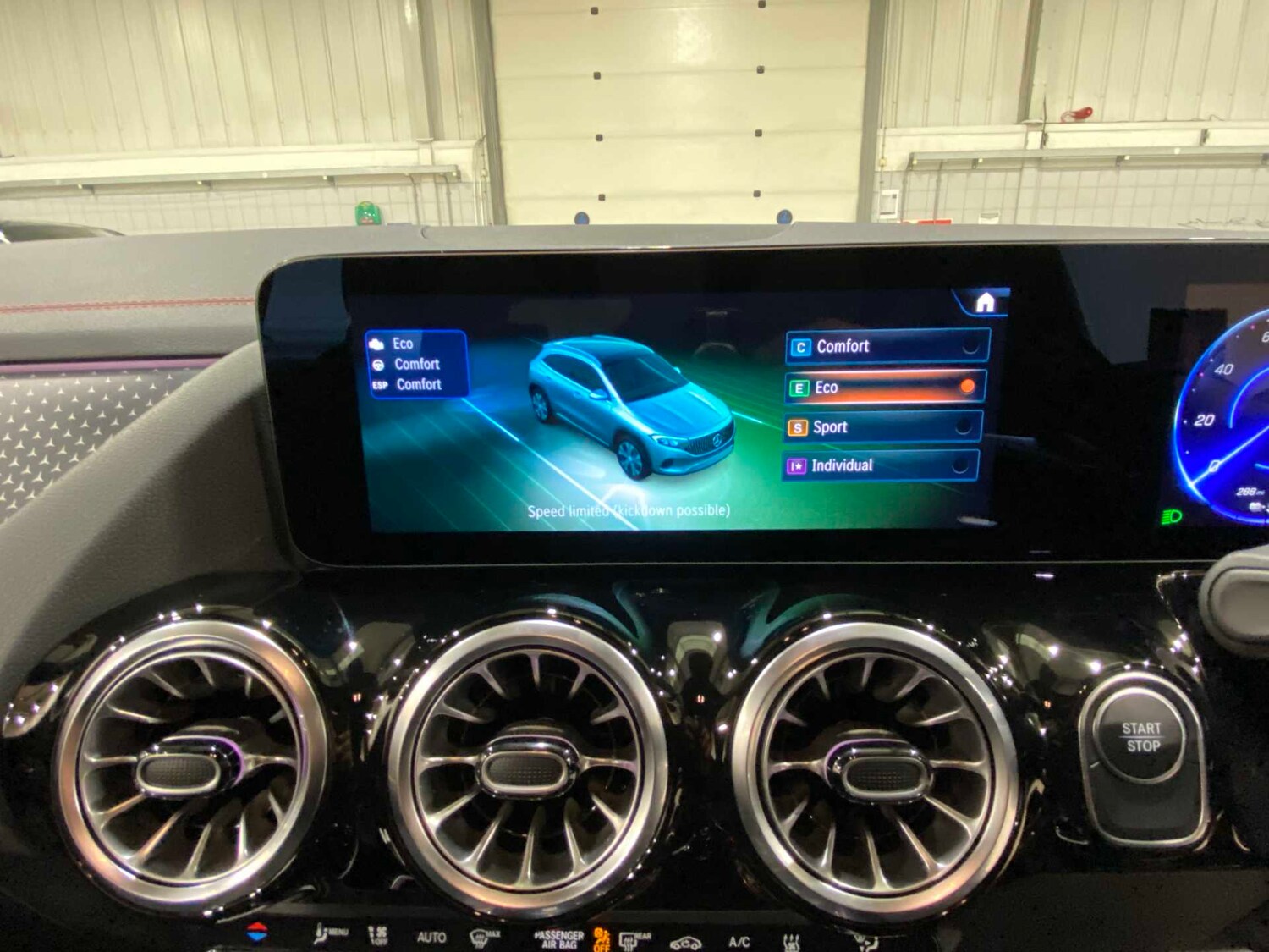 Used Mercedes-Benz EQA 2025 for sale - 77787105: Photo 33