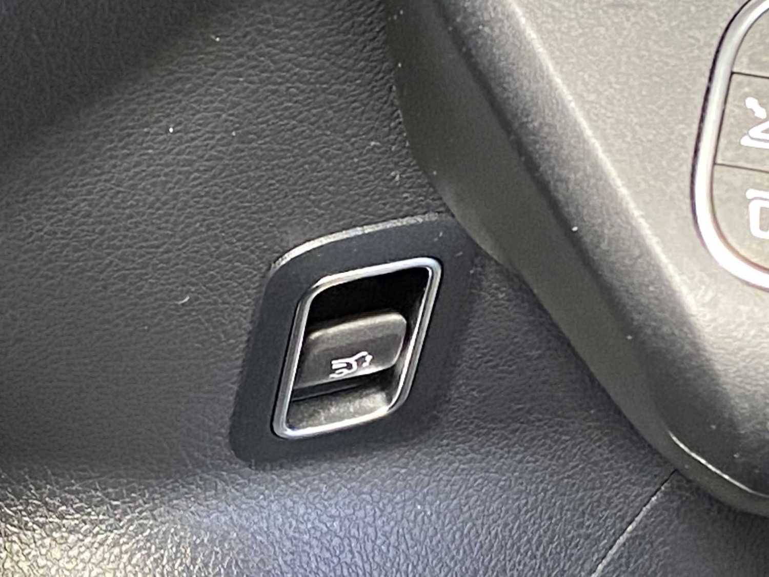 Used Mercedes-Benz GLA 2024 for sale - 76435620: Photo 22