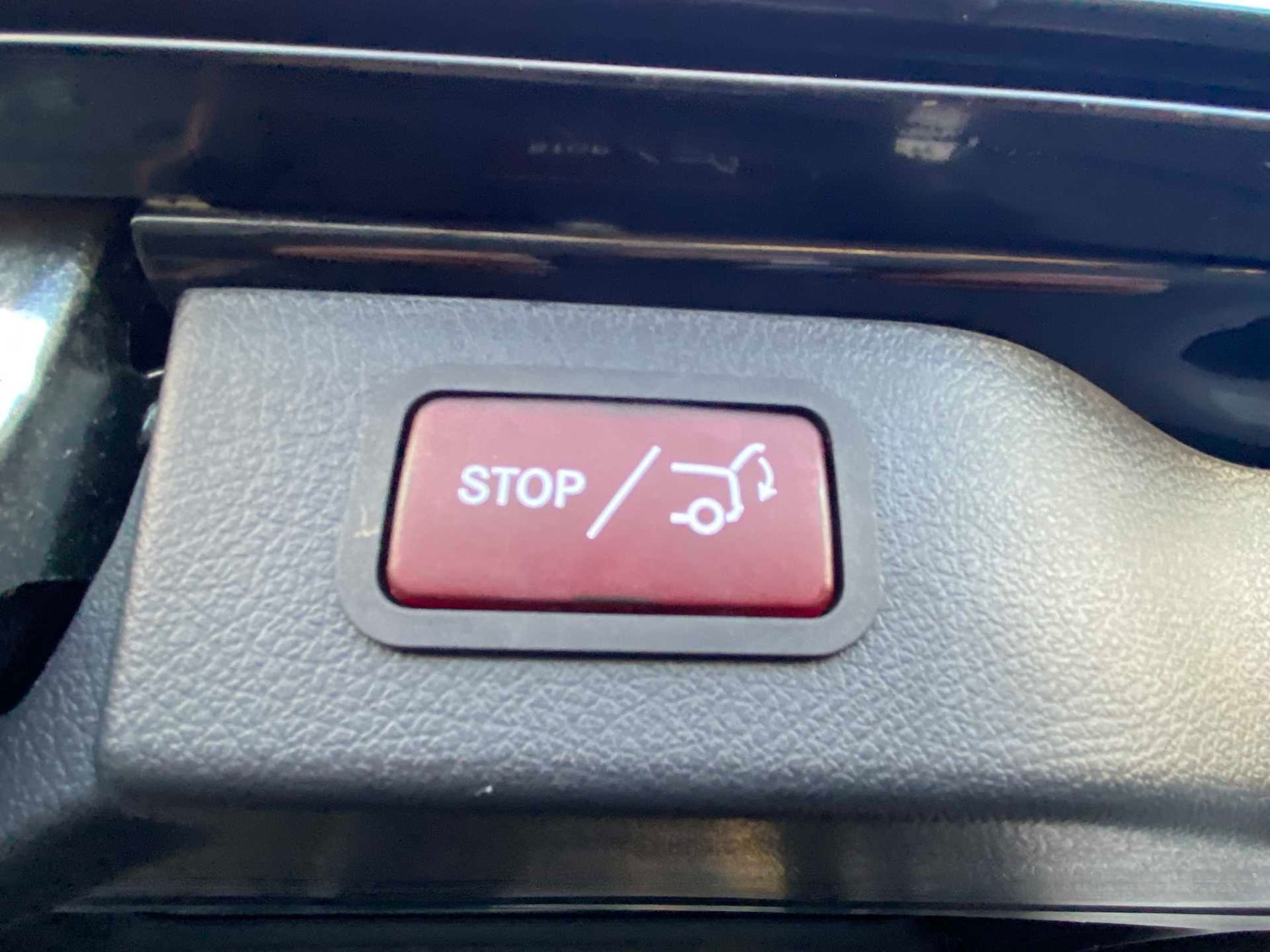 Used Mercedes-Benz V-Class 2019 for sale - 77011064: Photo 16