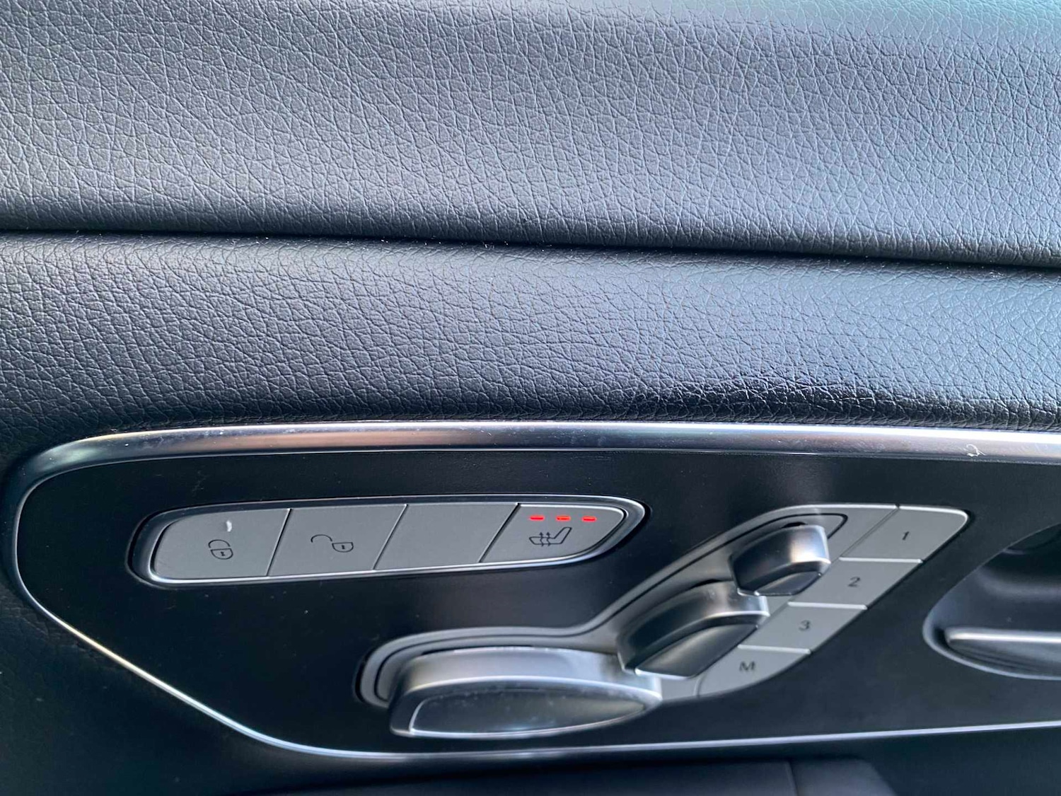 Used Mercedes-Benz V-Class 2019 for sale - 77011064: Photo 21