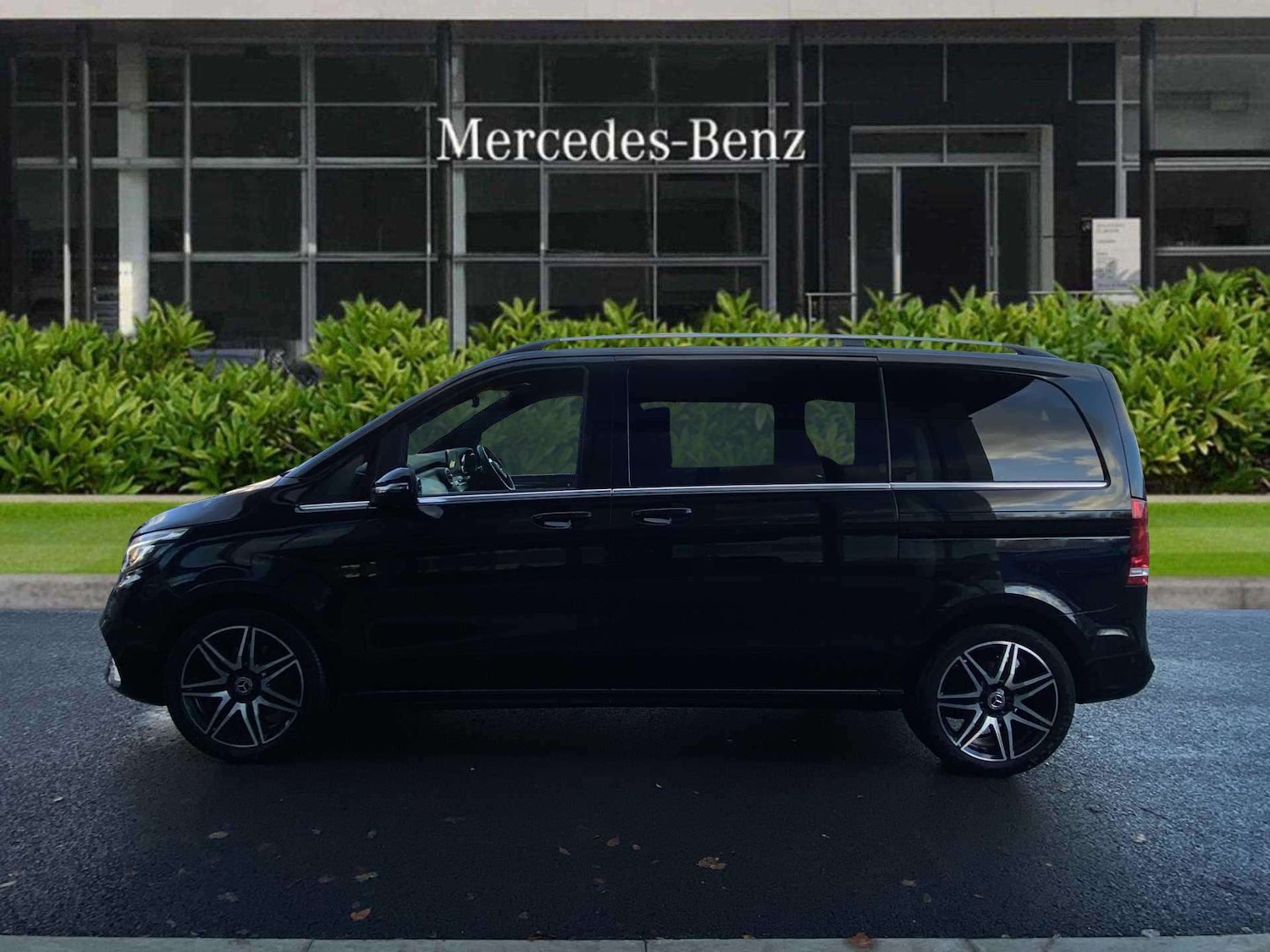 Used Mercedes-Benz V-Class 2019 for sale - 77011064: Photo 4