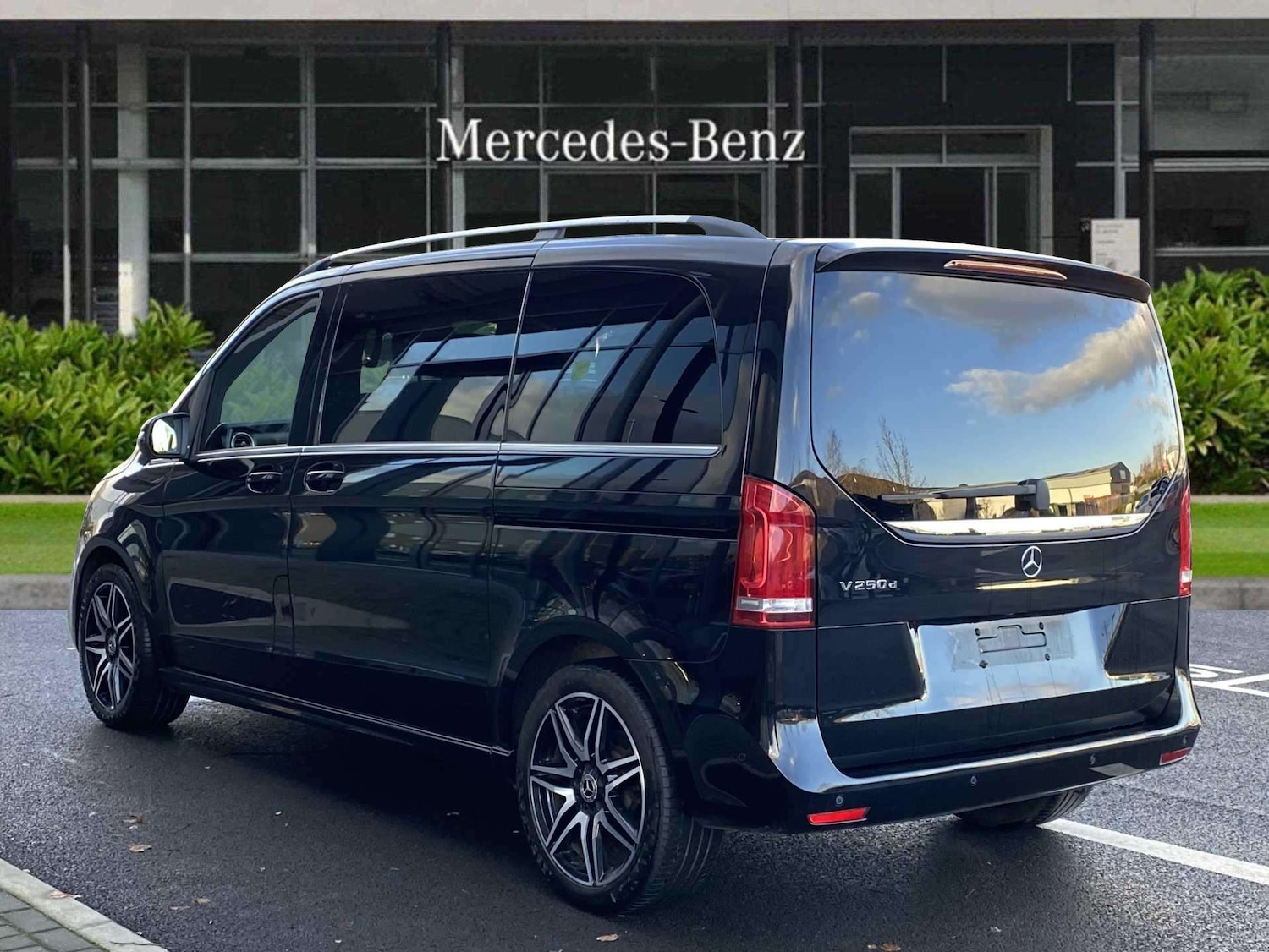 Used Mercedes-Benz V-Class 2019 for sale - 77011064: Photo 5