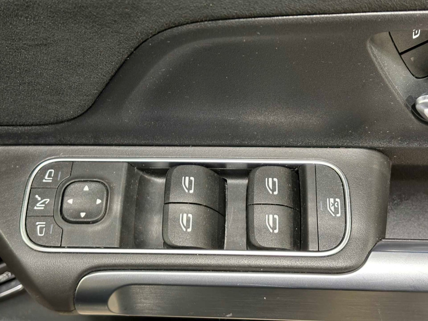 Used Mercedes-Benz GLB 2024 for sale - 76540789: Photo 20