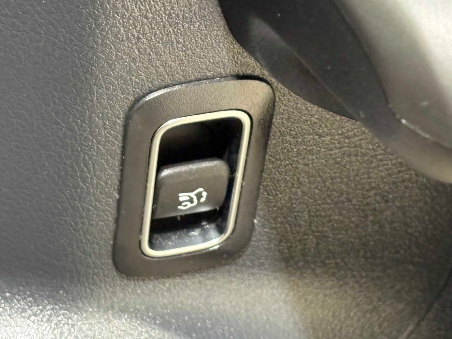 Used Mercedes-Benz GLB 2024 for sale - 76540789: Photo 21