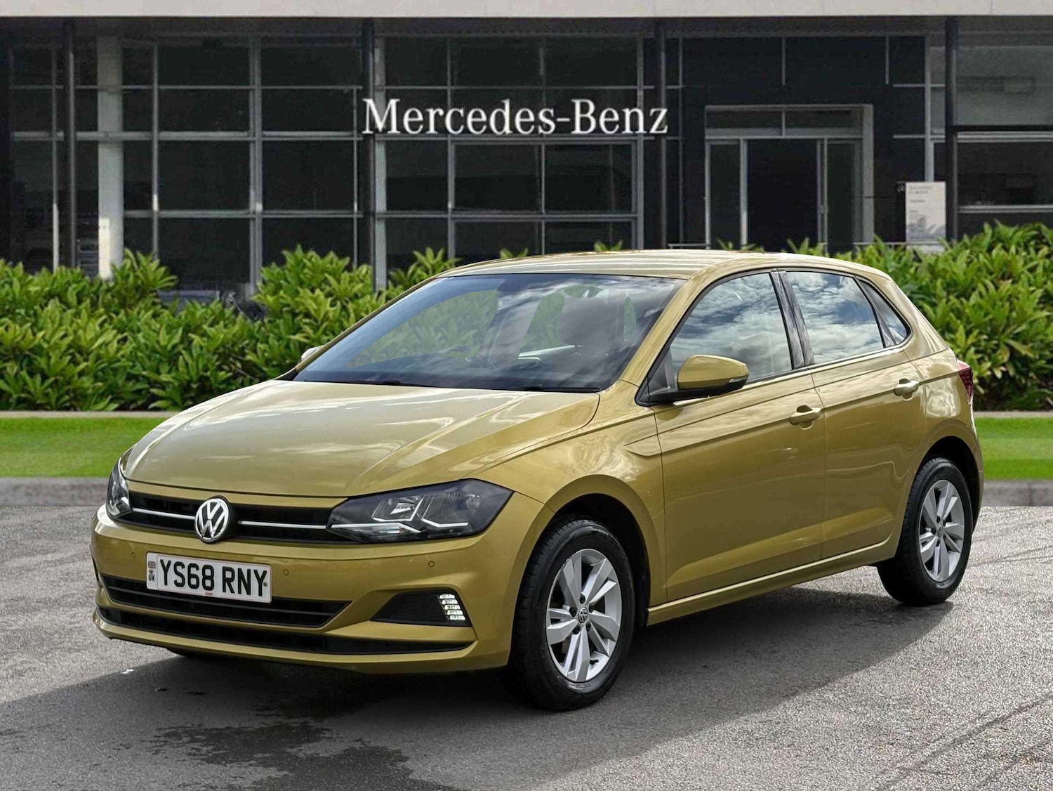 Used Volkswagen Polo 2018 for sale - 76390706: Photo 3