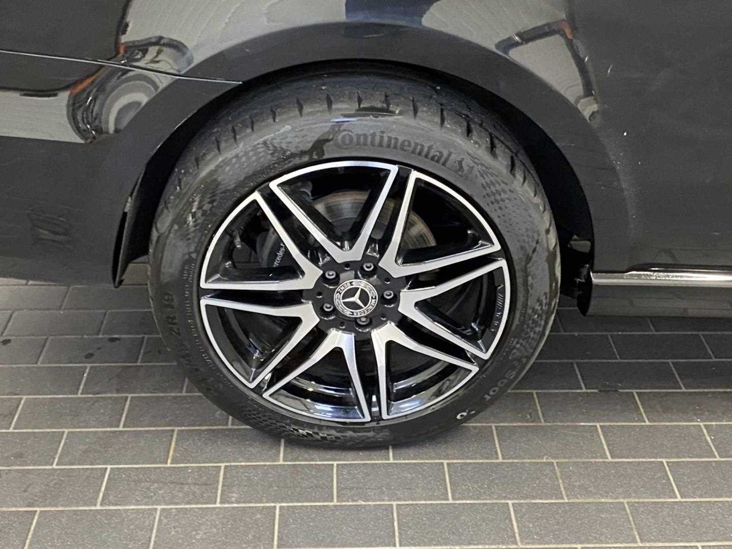 Used Mercedes-Benz V-Class 2023 for sale - 76004483: Photo 10