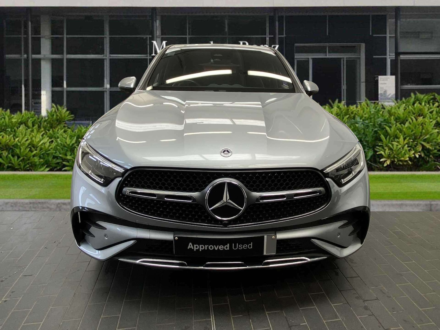 Used Mercedes-Benz GLC 2023 for sale - 76411407: Photo 2