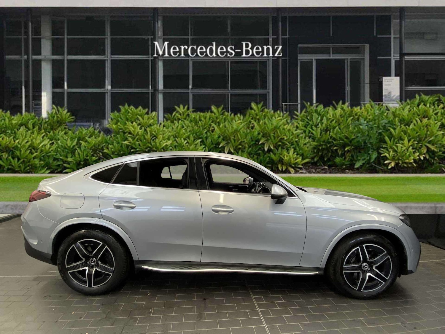 Used Mercedes-Benz GLC 2023 for sale - 76411407: Photo 8