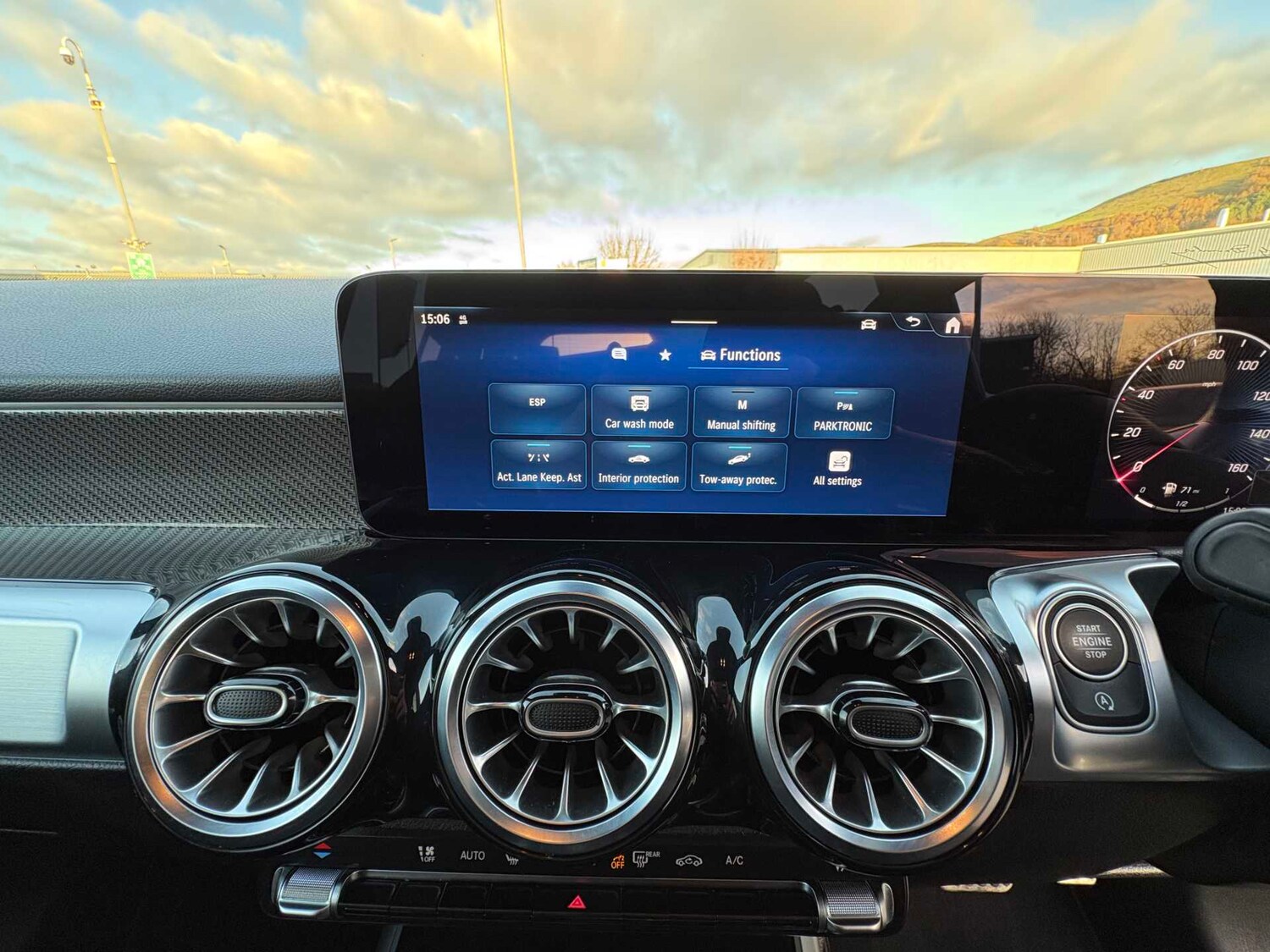 Used Mercedes-Benz GLB 2024 for sale - 76540854: Photo 32