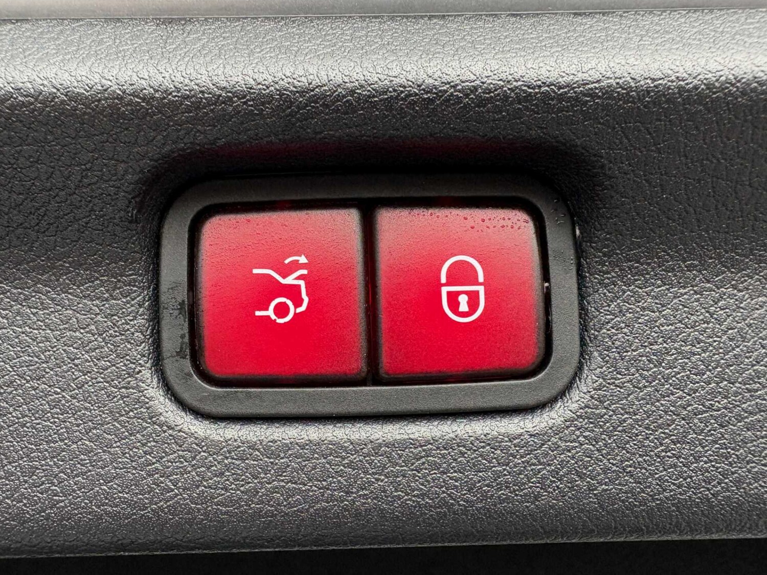 Used Mercedes-Benz EQA 2022 for sale - 76339585: Photo 17