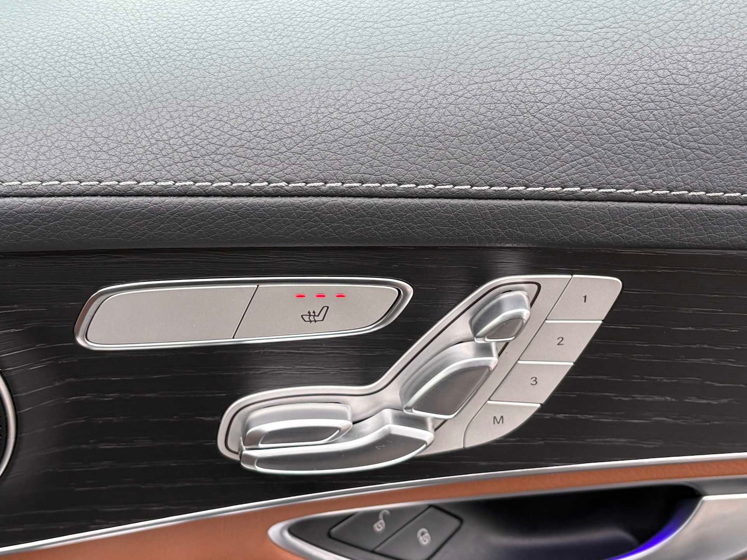 Used Mercedes-Benz GLC 2021 for sale - 76692079: Photo 22