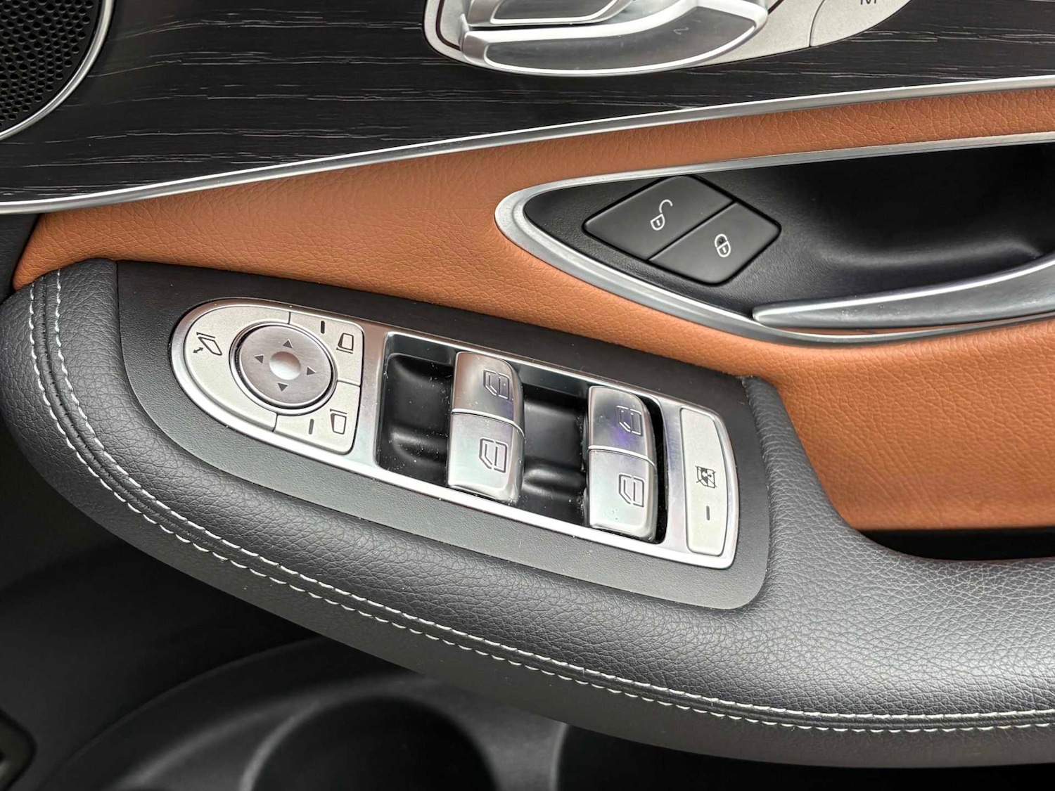 Used Mercedes-Benz GLC 2021 for sale - 76692079: Photo 23