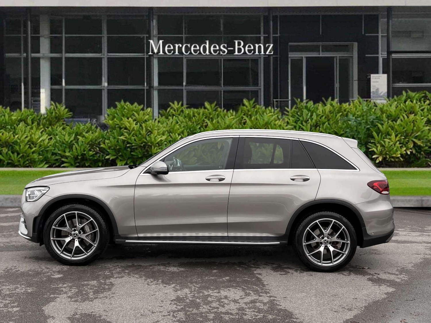 Used Mercedes-Benz GLC 2021 for sale - 76692079: Photo 4