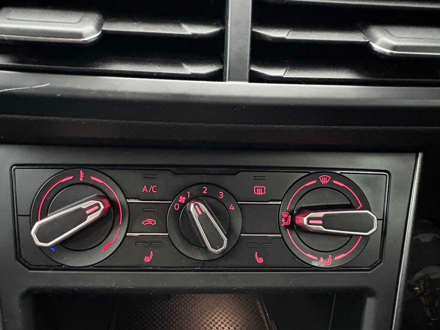 Used Volkswagen Polo 2019 for sale - 76460275: Photo 31