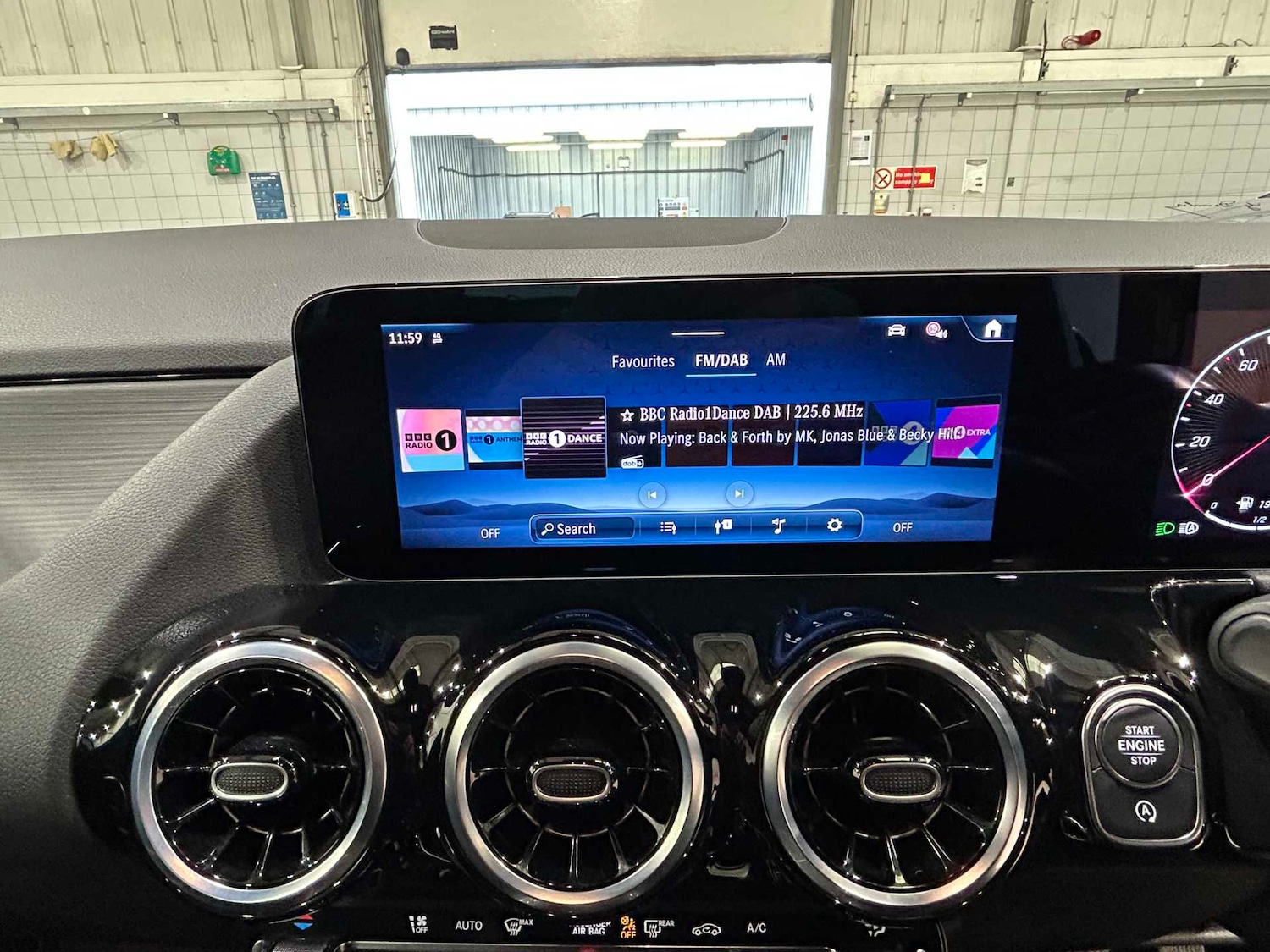 Used Mercedes-Benz GLA 2025 for sale - 77628304: Photo 29