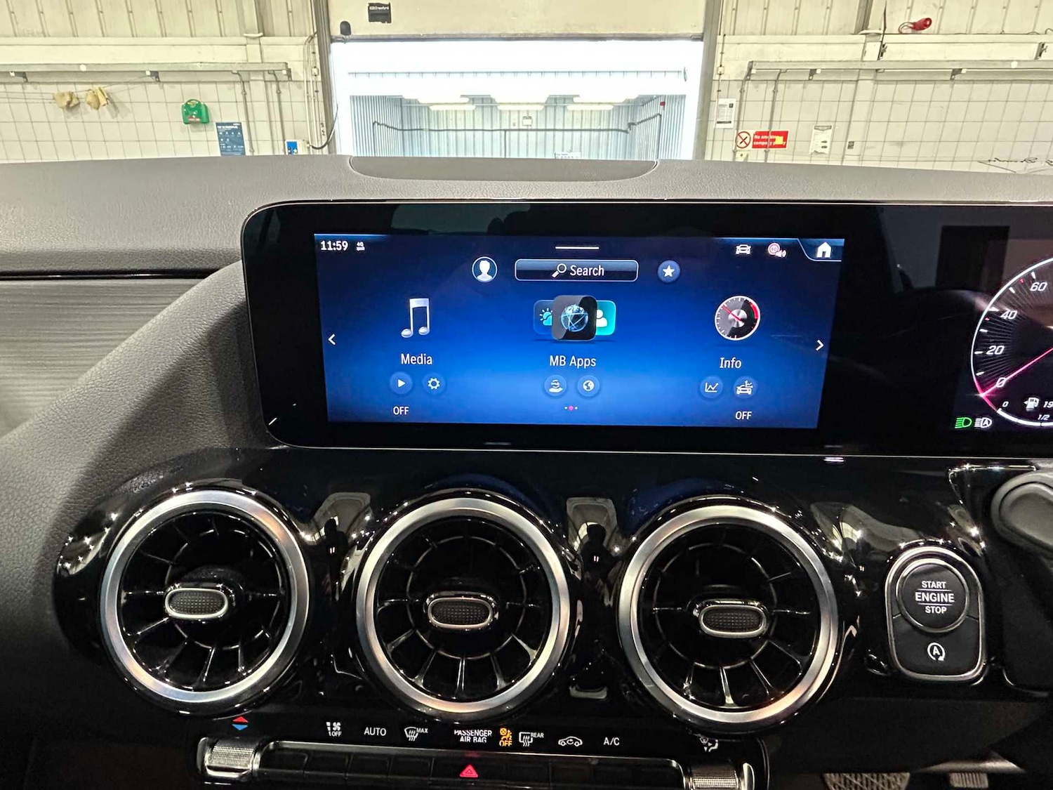 Used Mercedes-Benz GLA 2025 for sale - 77628304: Photo 30