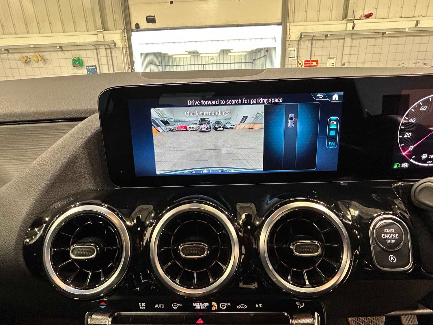 Used Mercedes-Benz GLA 2025 for sale - 77628304: Photo 35