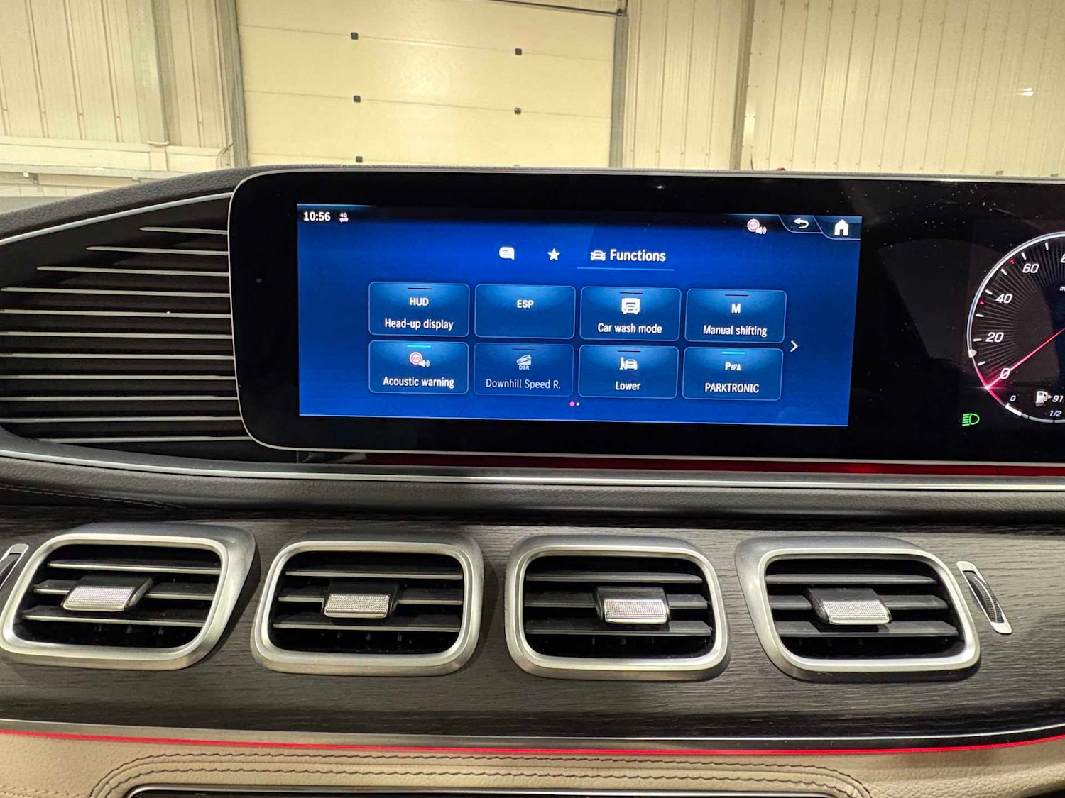 Used Mercedes-Benz GLE 2025 for sale - 76636784: Photo 35