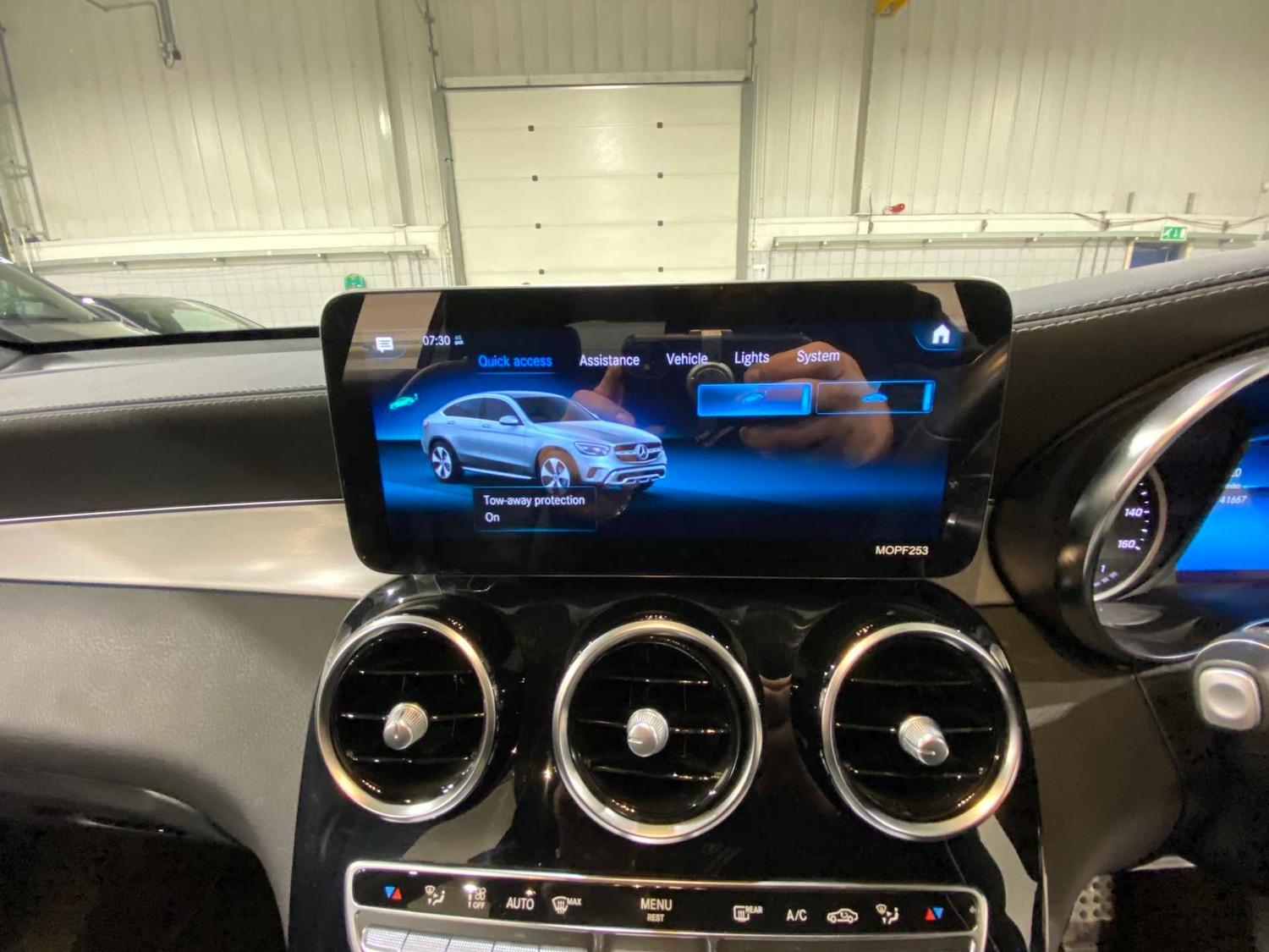 Used Mercedes-Benz GLC 2022 for sale - 77164433: Photo 30