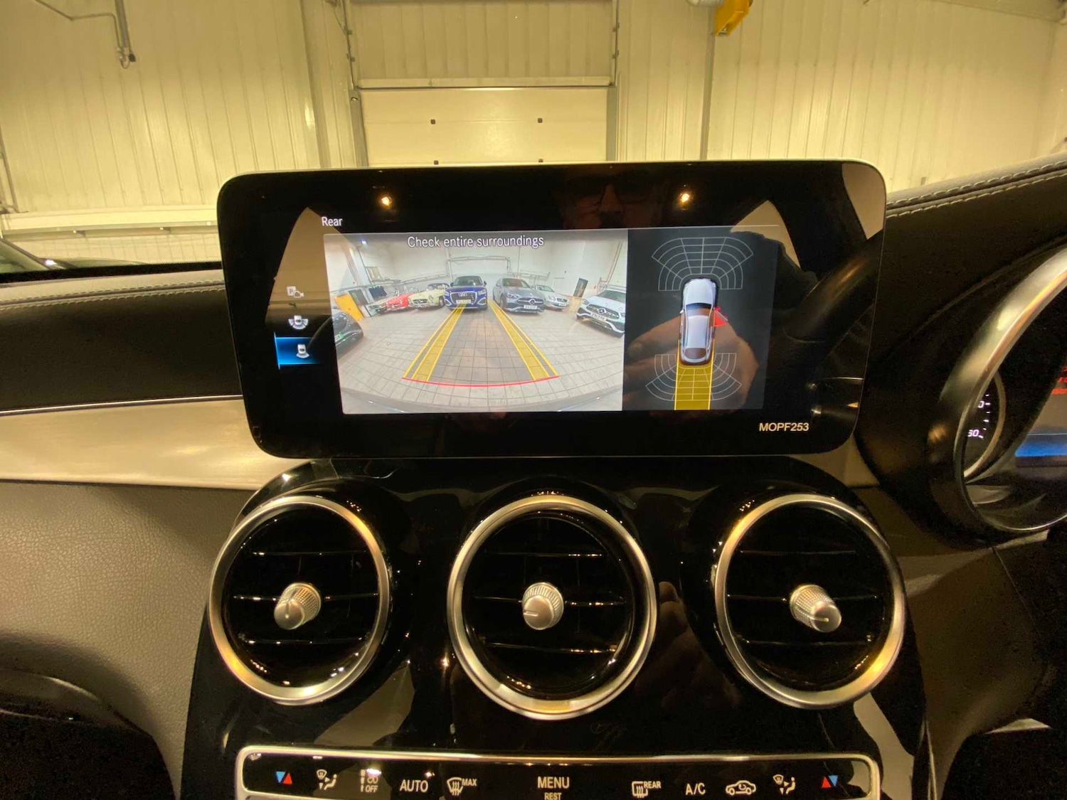 Used Mercedes-Benz GLC 2022 for sale - 77164433: Photo 32