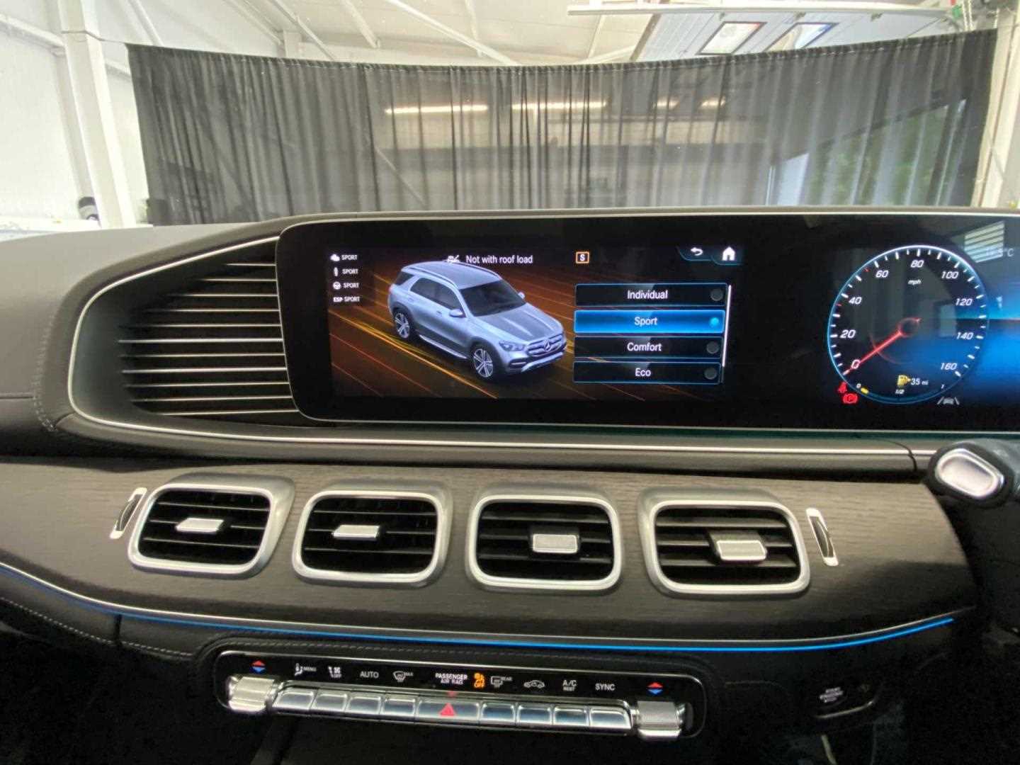 Vehicle 33