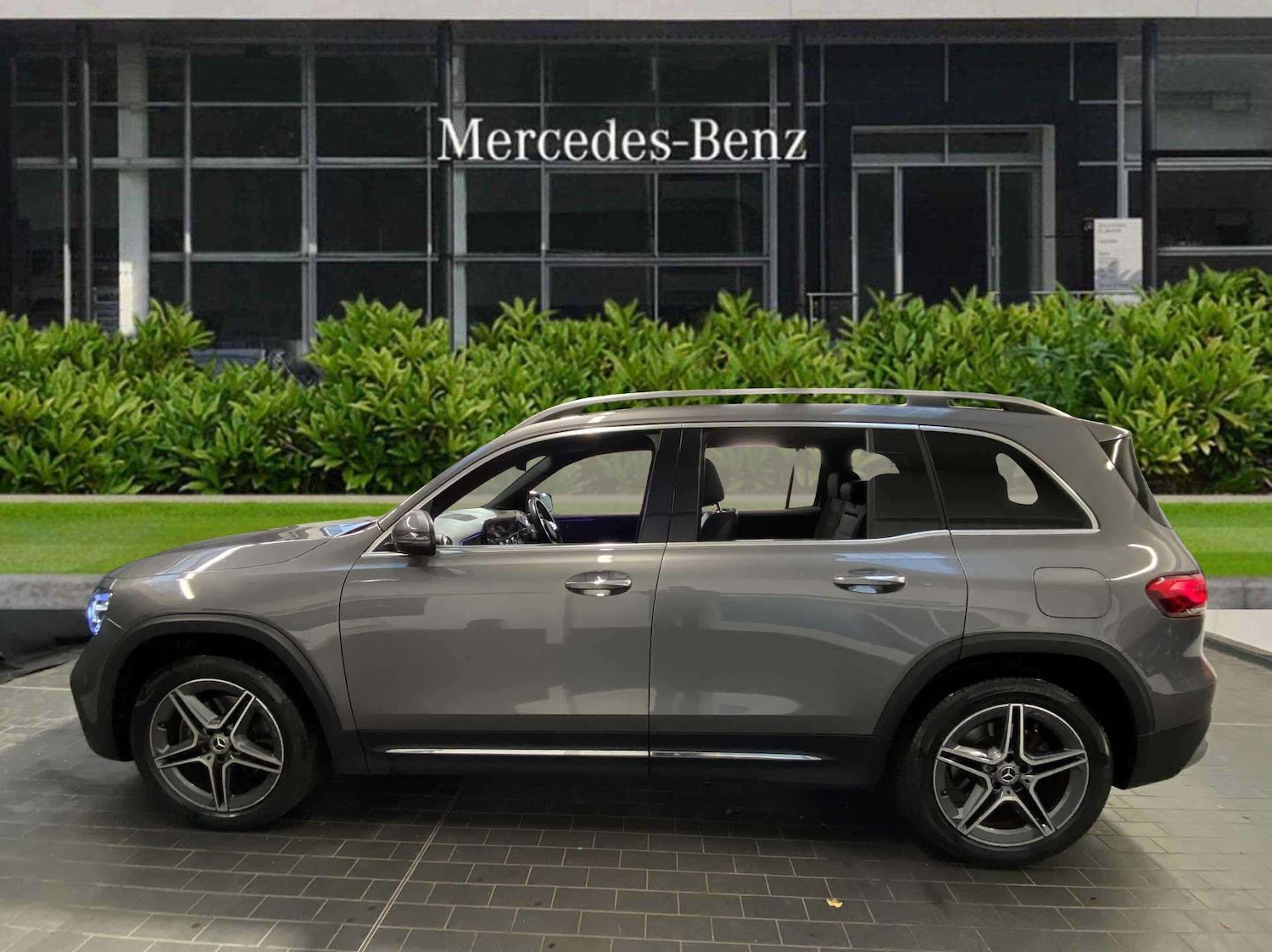 Used Mercedes-Benz GLB 2021 for sale - 76034831: Photo 2