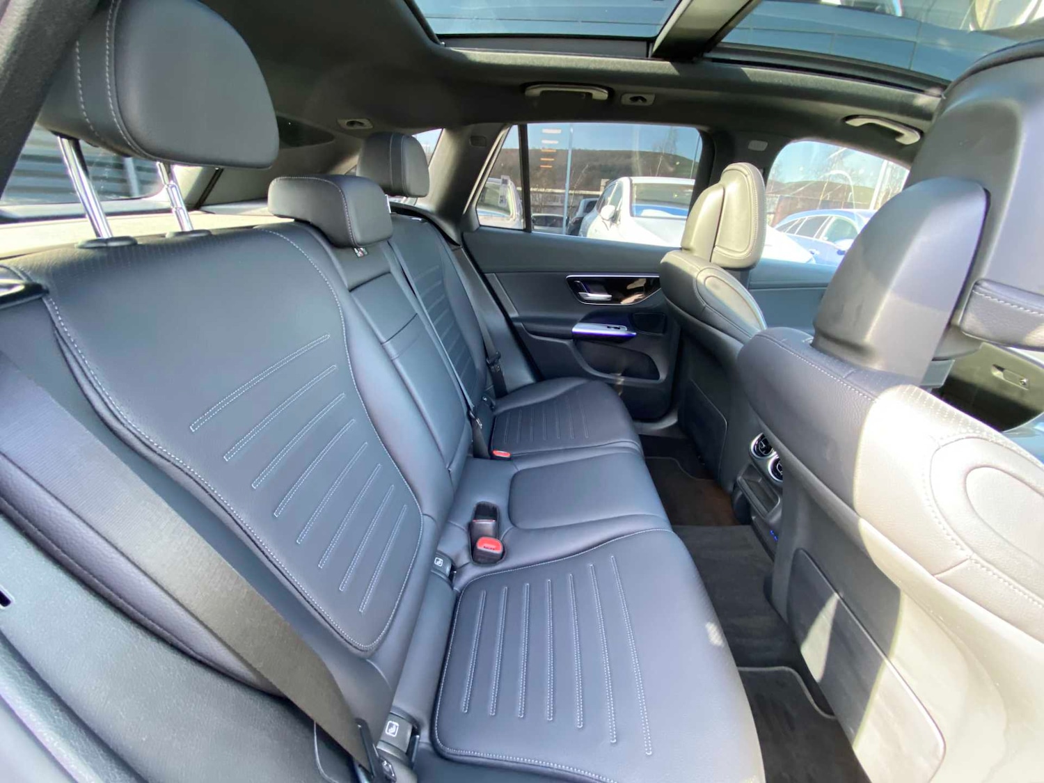 Used Mercedes-Benz GLC 2025 for sale - 77943144: Photo 18