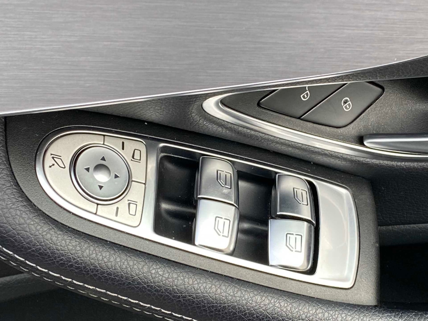 Used Mercedes-Benz C Class 2020 for sale - 78052136: Photo 23